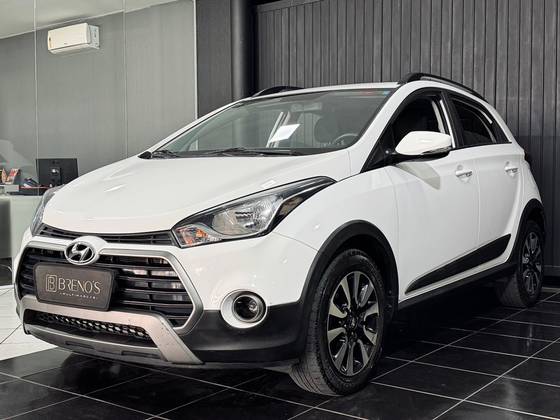 HYUNDAI HB20X 1.6 16V STYLE FLEX 4P AUTOMÁTICO